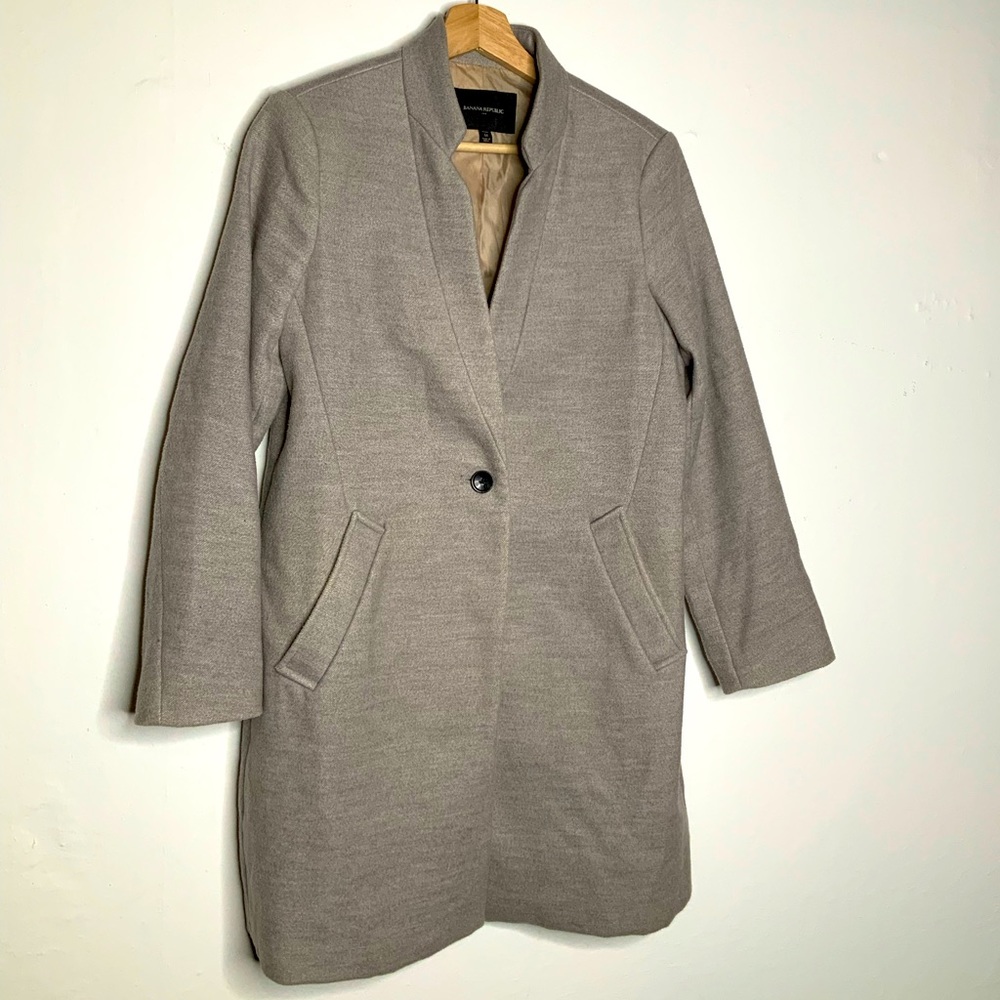 Banana Republic 3/4 Cozy Trench Style Jacket in Cream Size MEDIUM Petite